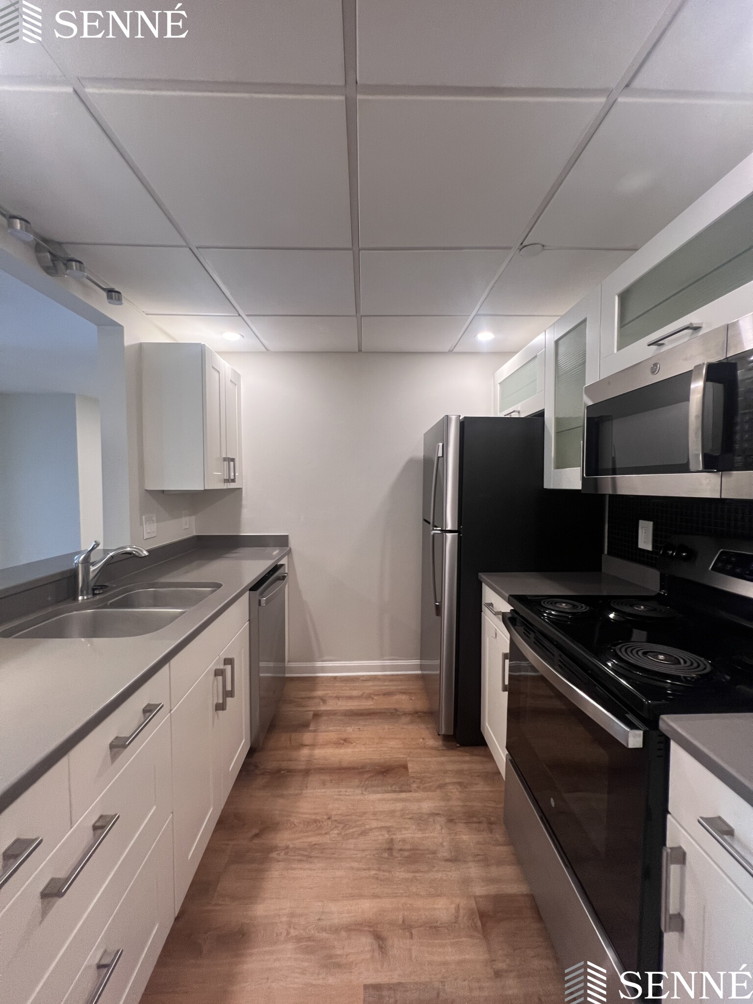 1008 Massachusetts Ave, Riverside