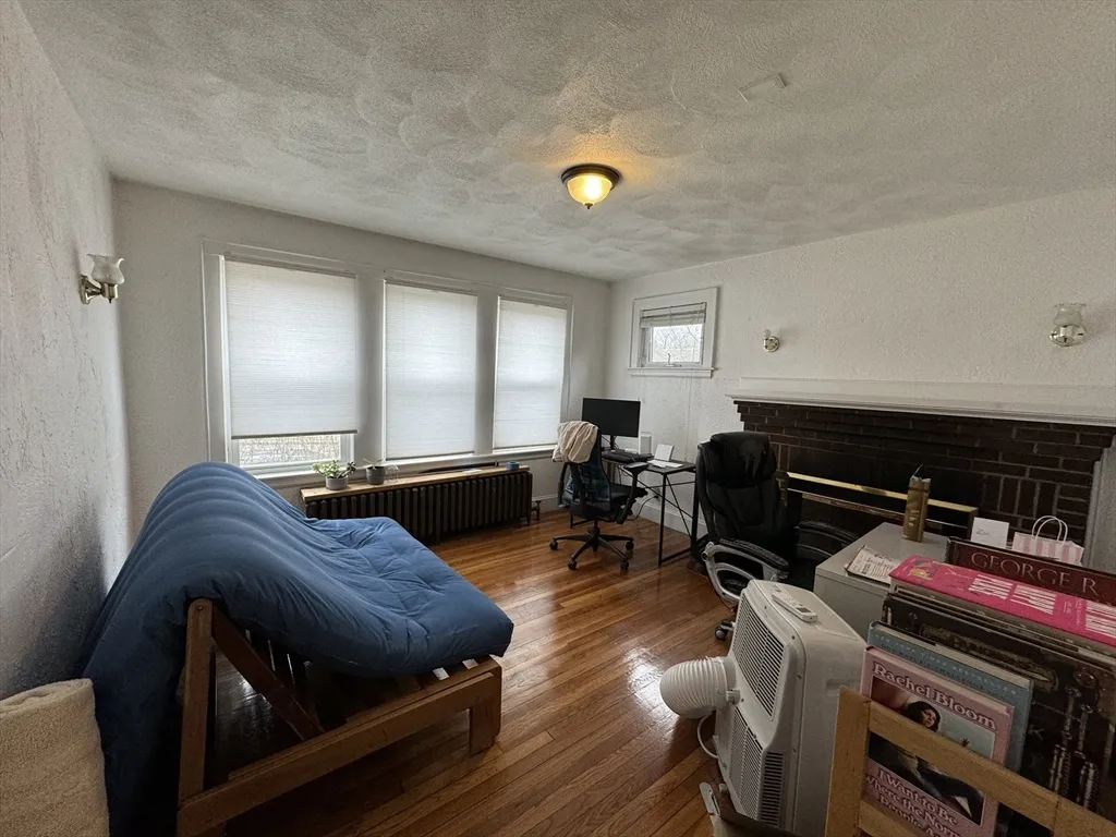 481 Washington St, Brighton