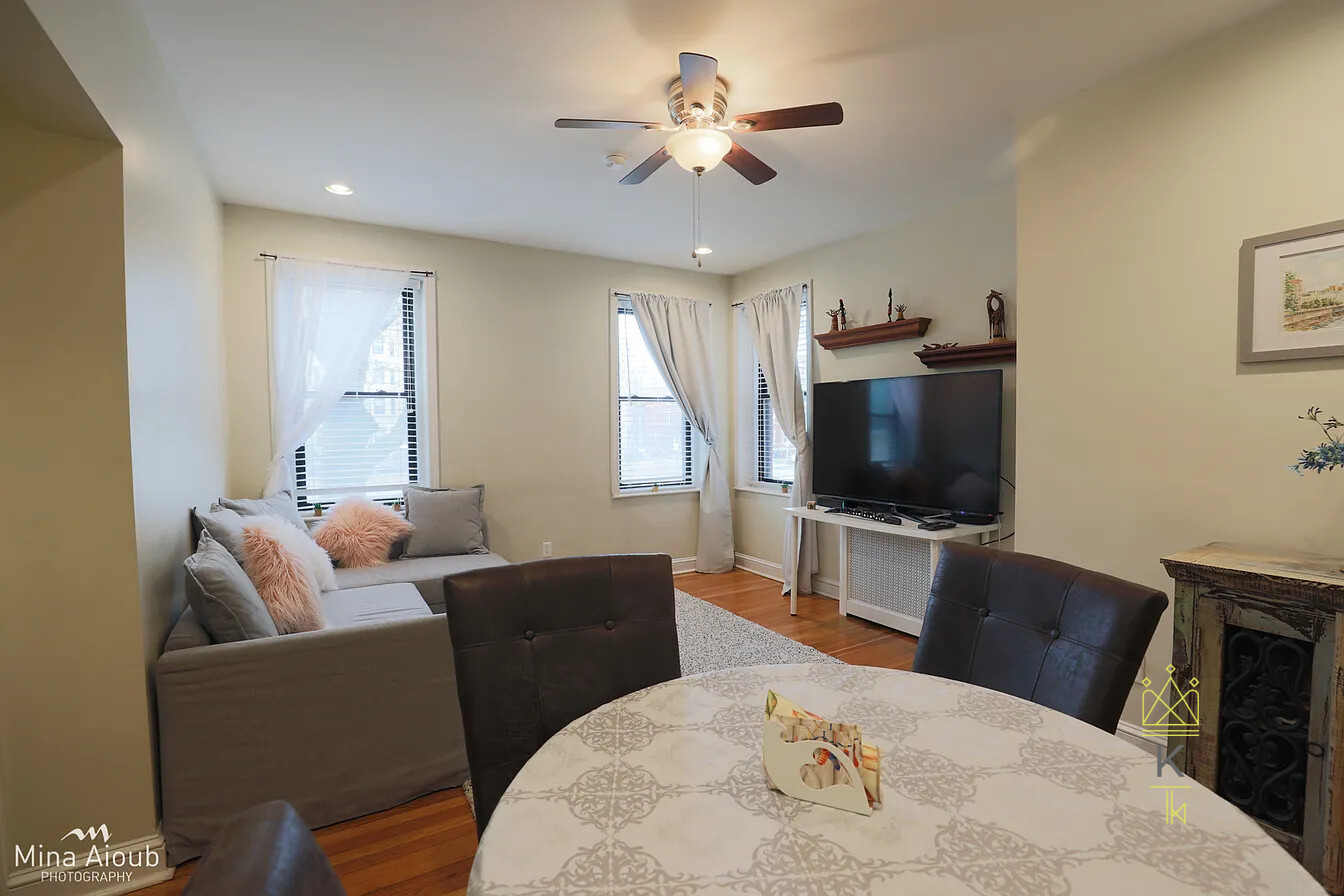 1404 Commonwealth Ave, Brighton