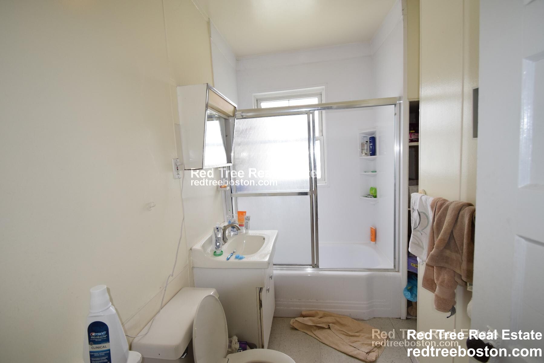 331 Faneuil St, Oak Square