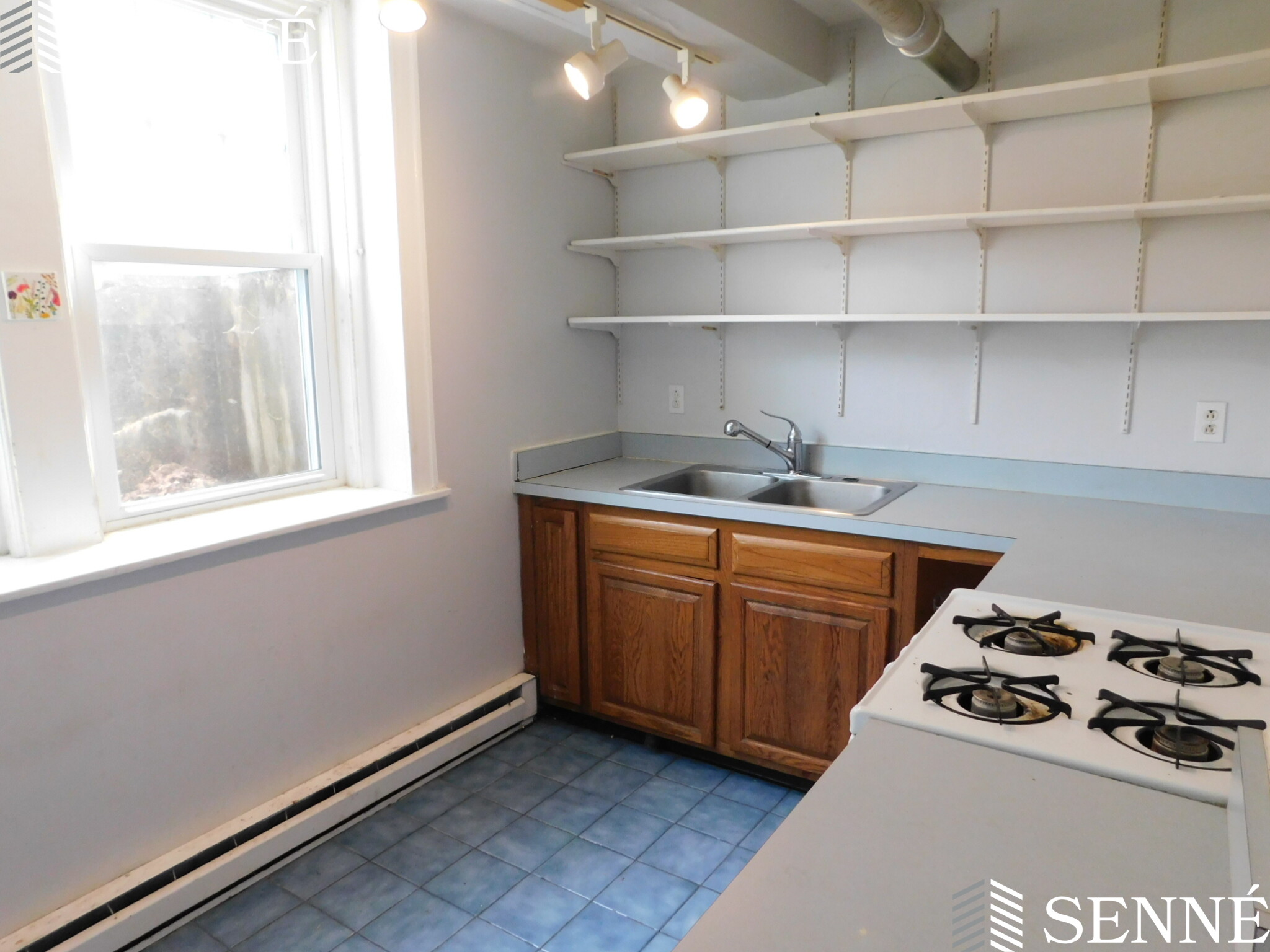 10 Avon St, Neighborhood Nine