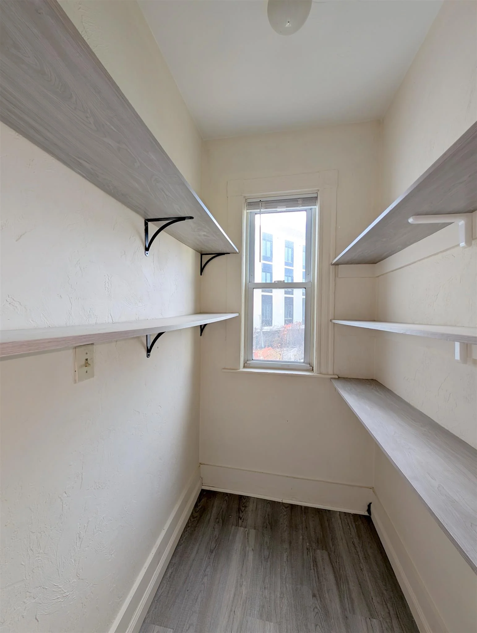 61 Webster Ave, Ward Two