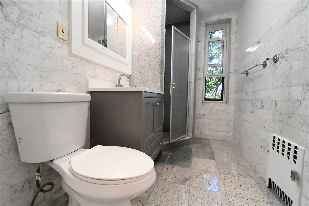 52 Cummings Rd, Brighton