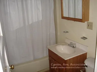 2 bed, 1 bath apartment for rent at 224 South St Unit 7, Jamaica Plain — photo 8 of 9