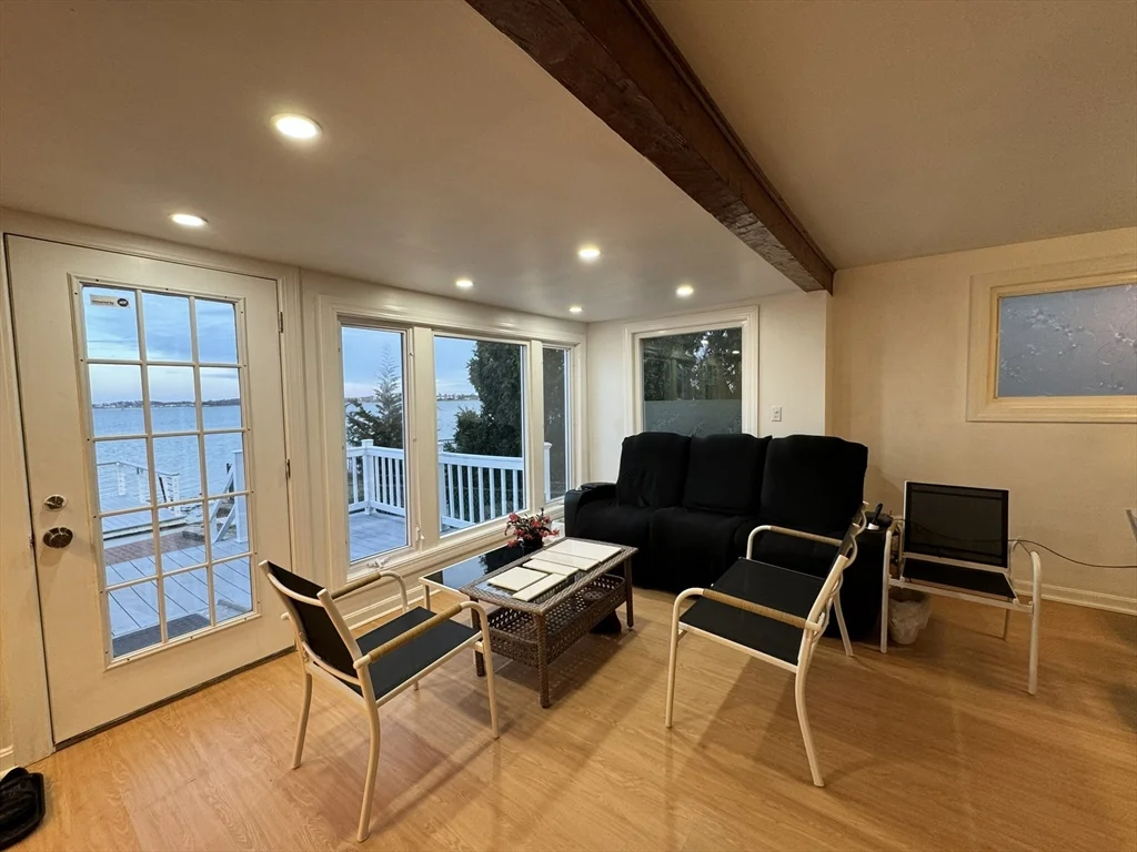 16 Homestead Ave, Quincy