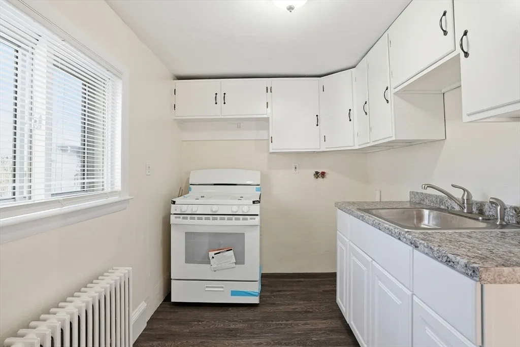 10 Charles, Winthrop