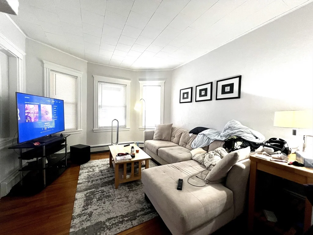 12 Bailey St, West Somerville