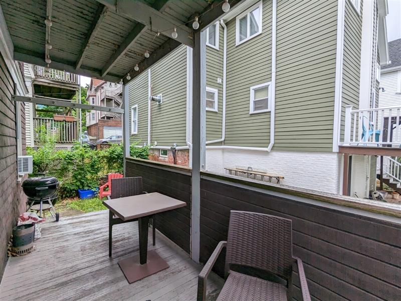 95 Lowell St, Spring Hill