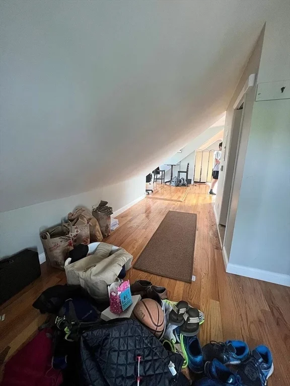 20 Kenton, Jamaica Plain