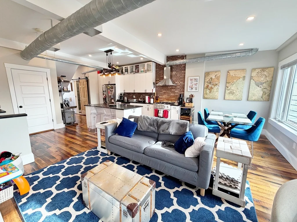 63 Marion St, East Boston