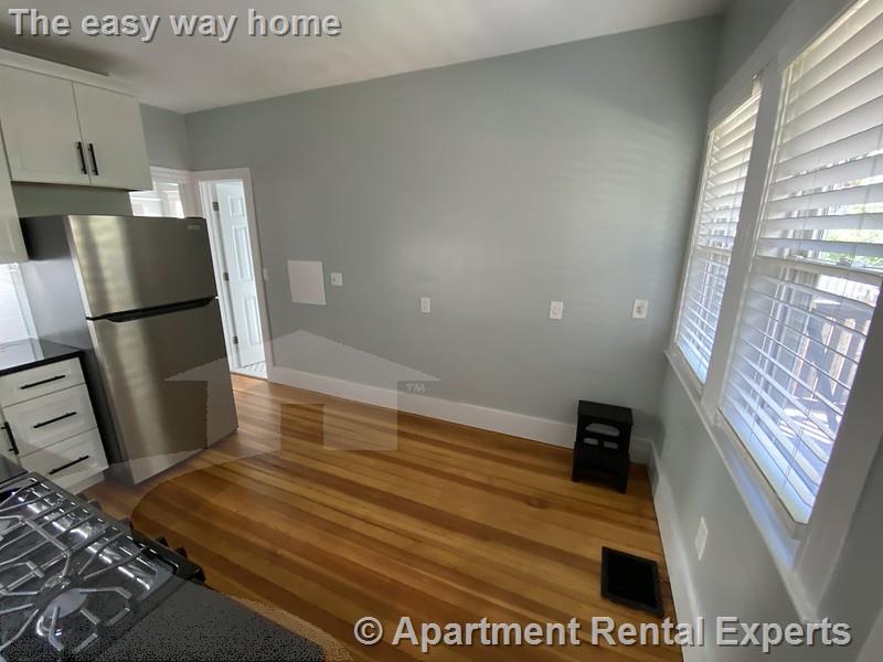 7 Bay State Ave, Davis Square