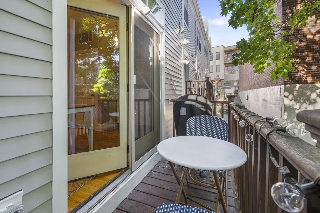 10 S Sydney, Dorchester