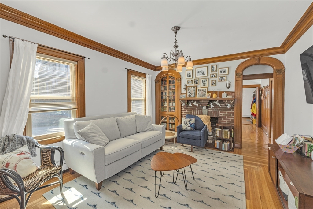 90 Walter St, Roslindale