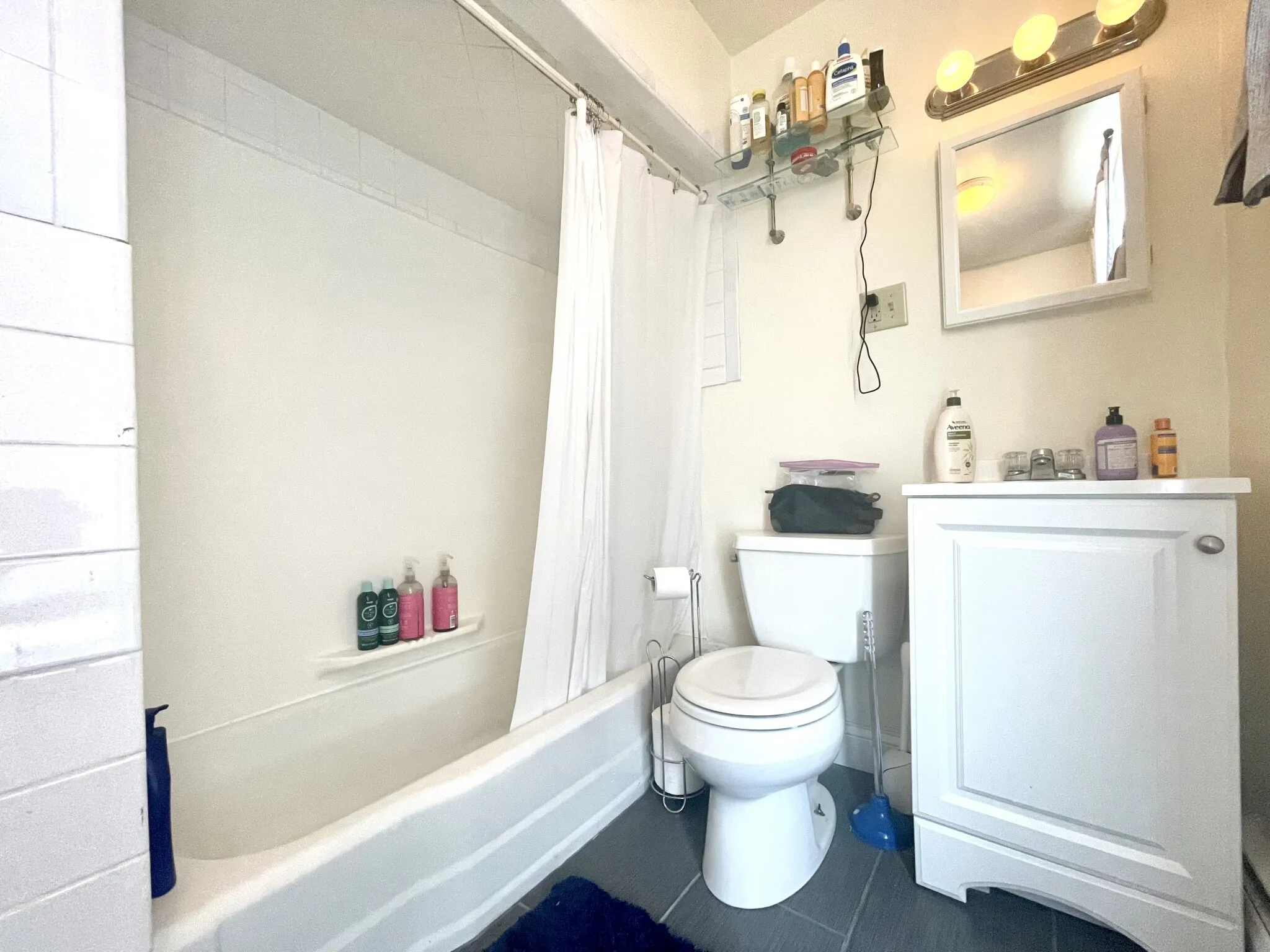 60 Walden St, Neighborhood Nine