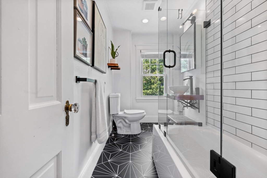 11 Pkwa, North Medford