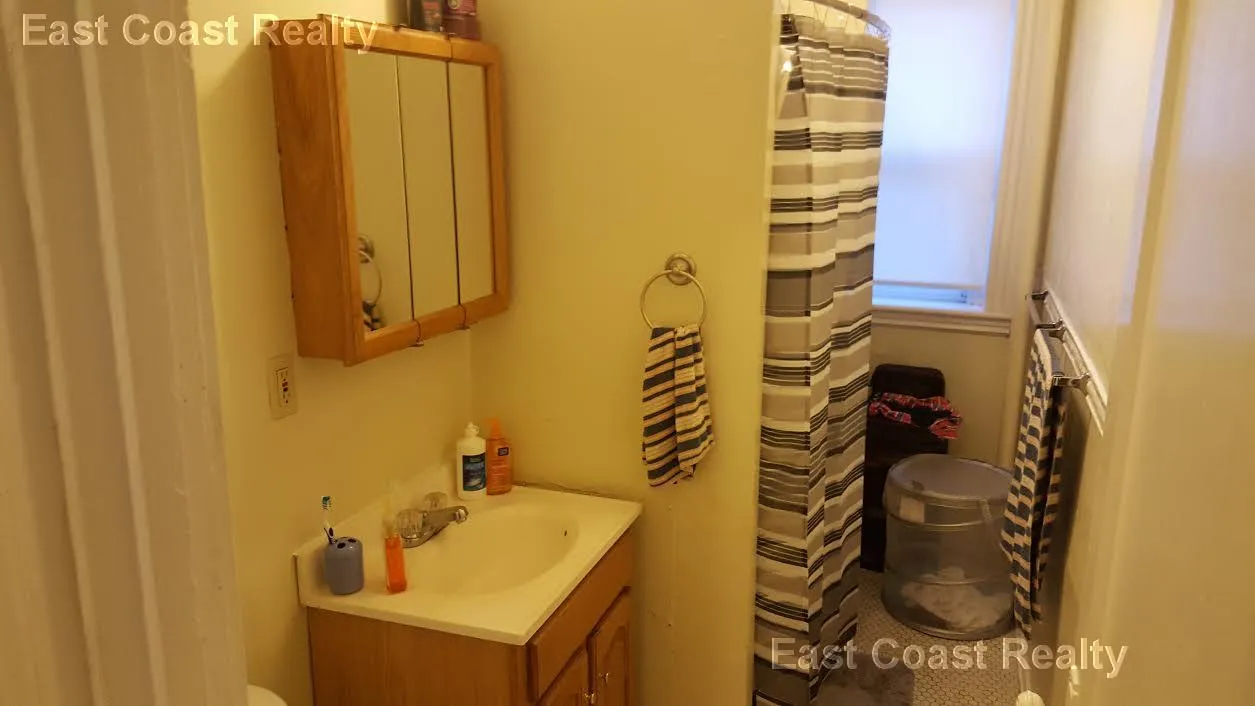 368 Riverway, Mission Hill