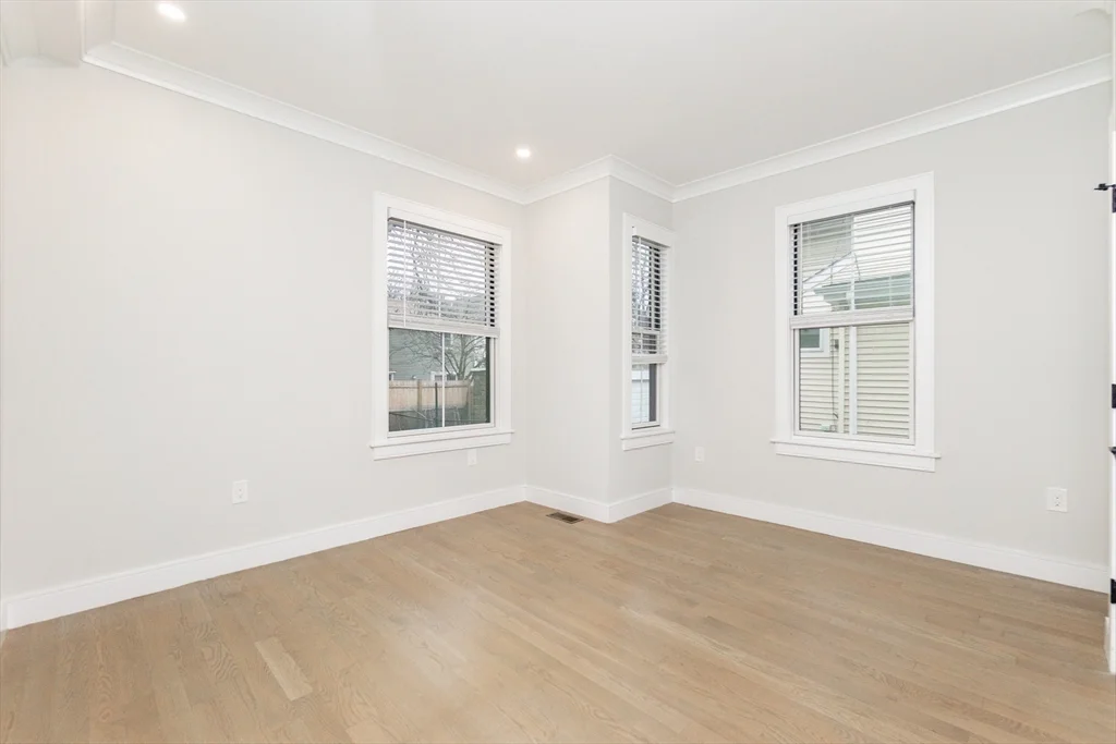 12 Reedsdale St, Allston