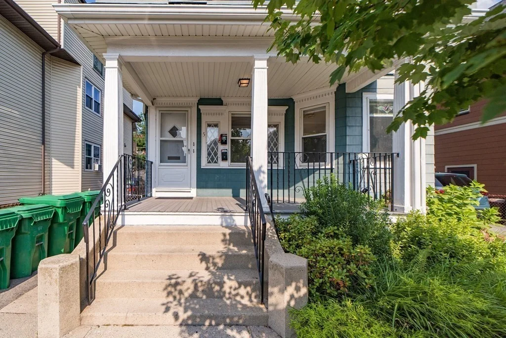 5 Benton Rd, Tufts University