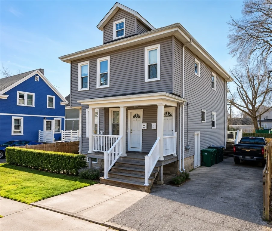 41 Daniels St, Medford