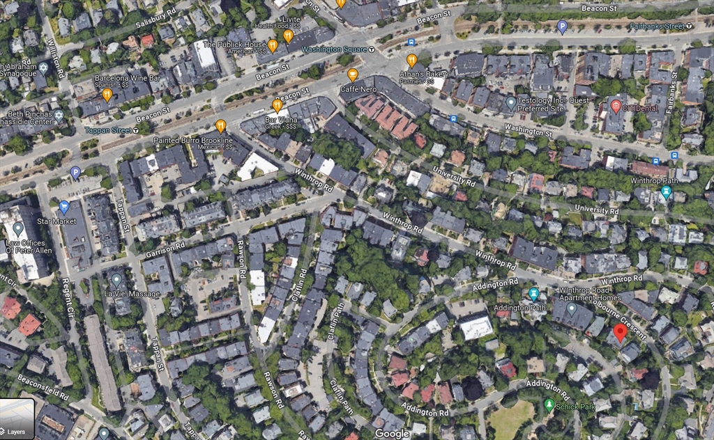 15 Colbourne Crescent, Brookline