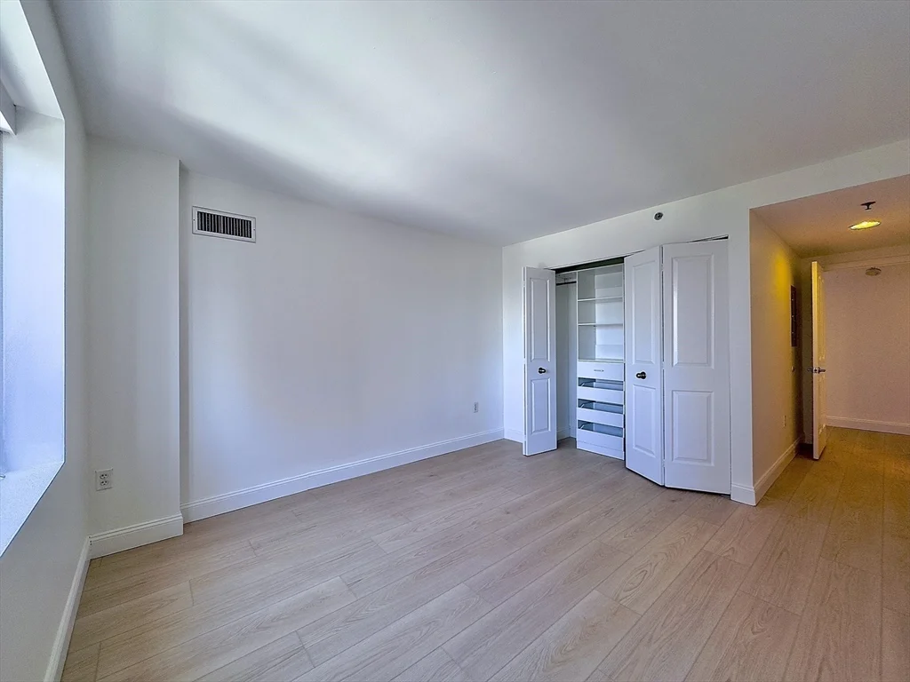 8-12 Museum Way, East Cambridge