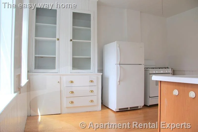 14 Centre St, Central Square