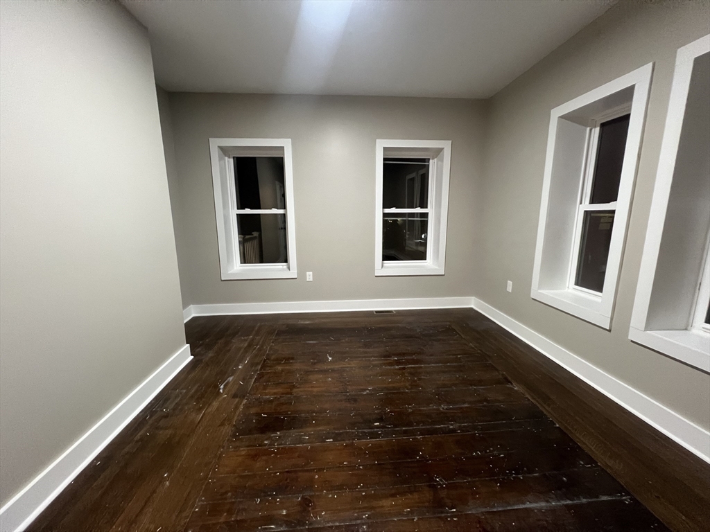 589 Haverhill St, Lawrence