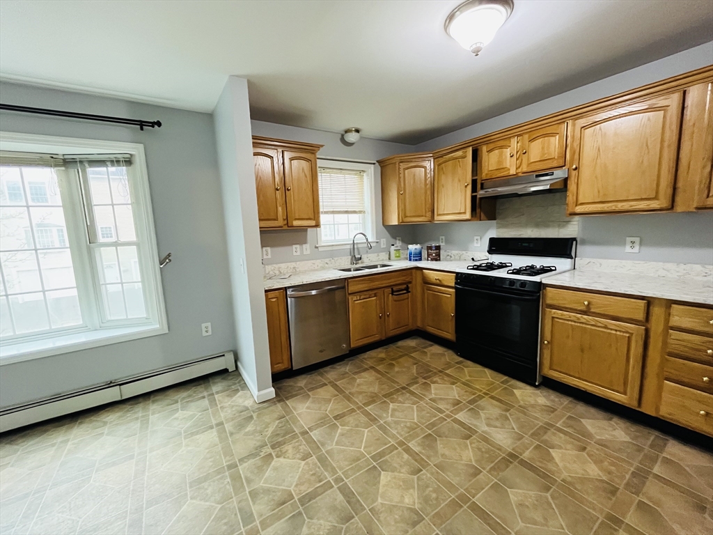 37 Glen Ave, Chelmsford