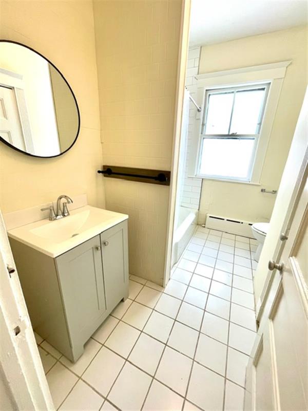 81 College Ave, Powder House Square