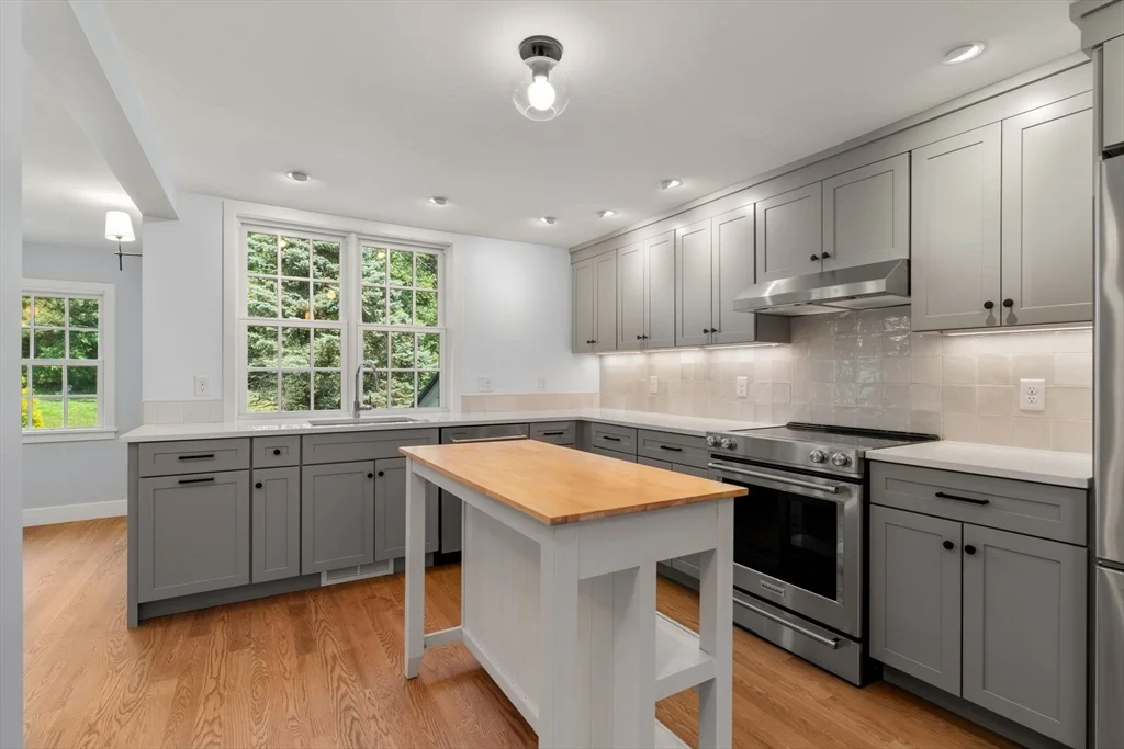 157 Farm Rd, Sherborn