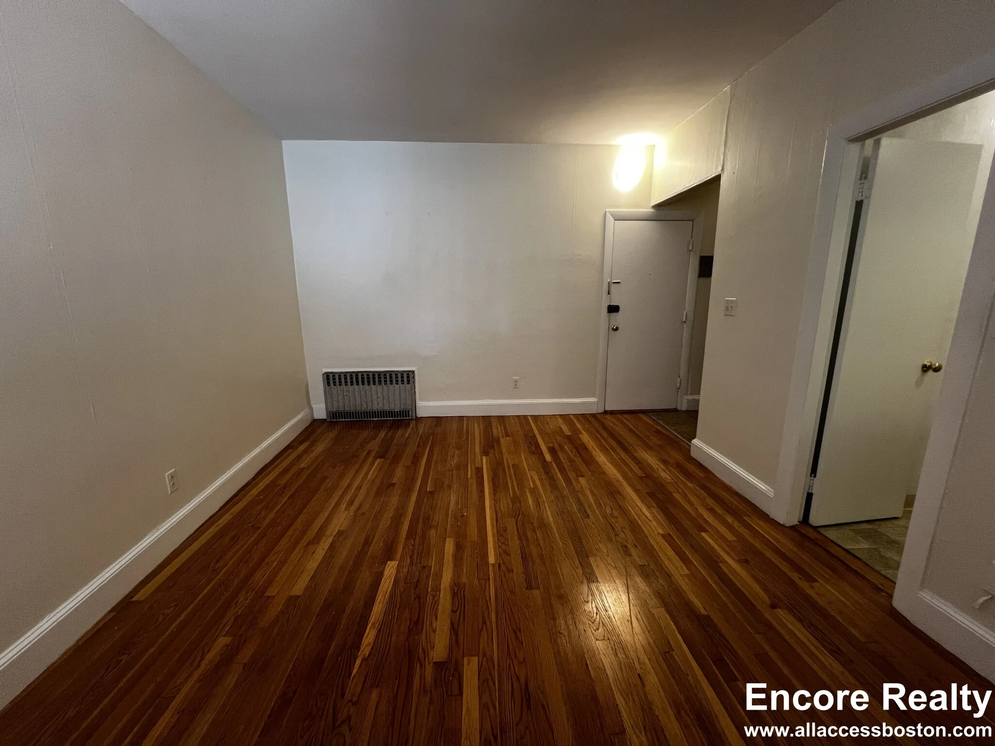 33 Lancaster Ter, Corey Hill