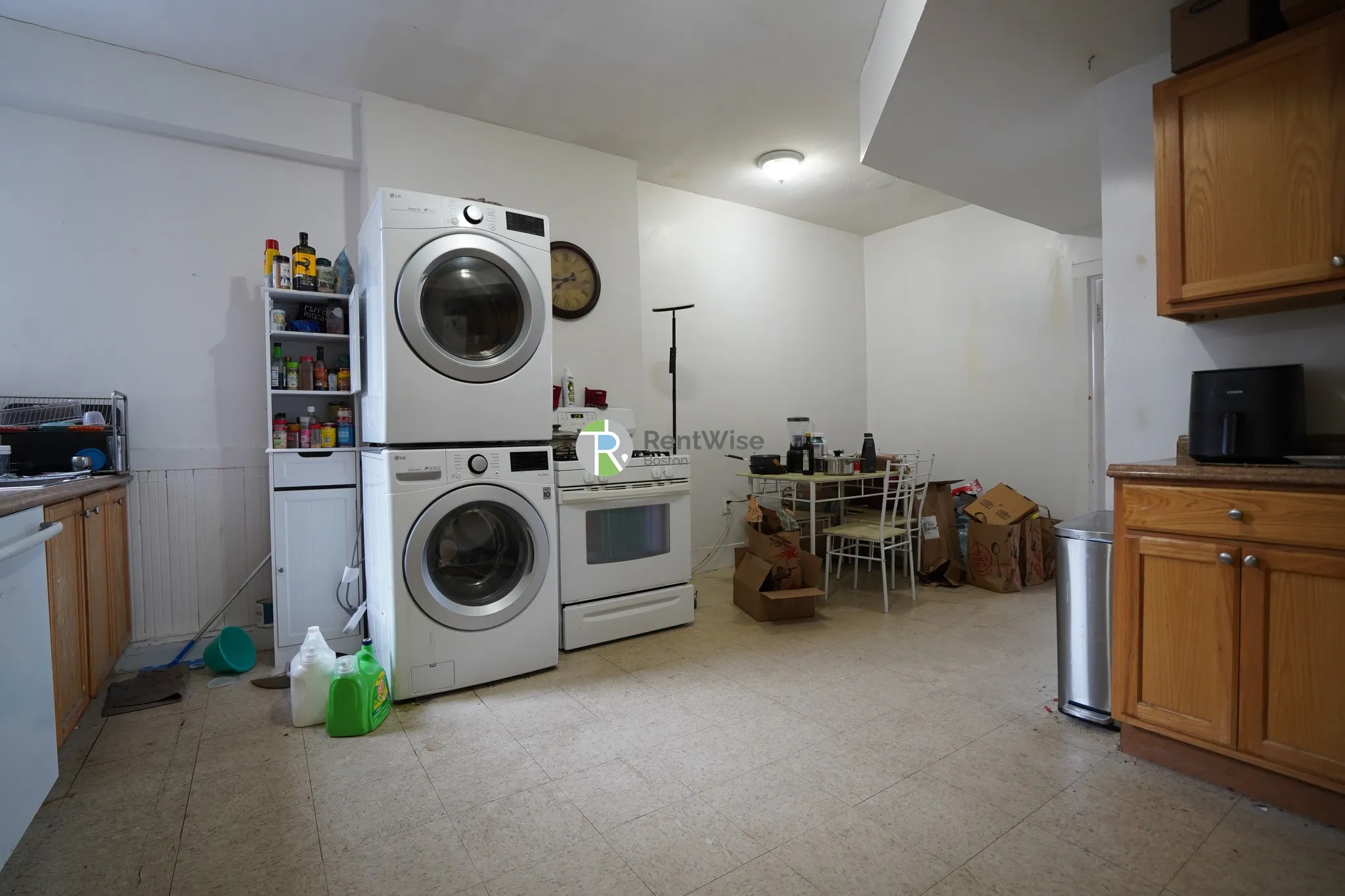174 Harvard St, Coolidge Corner