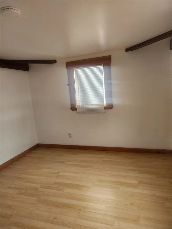 92 Main St, Hopkinton