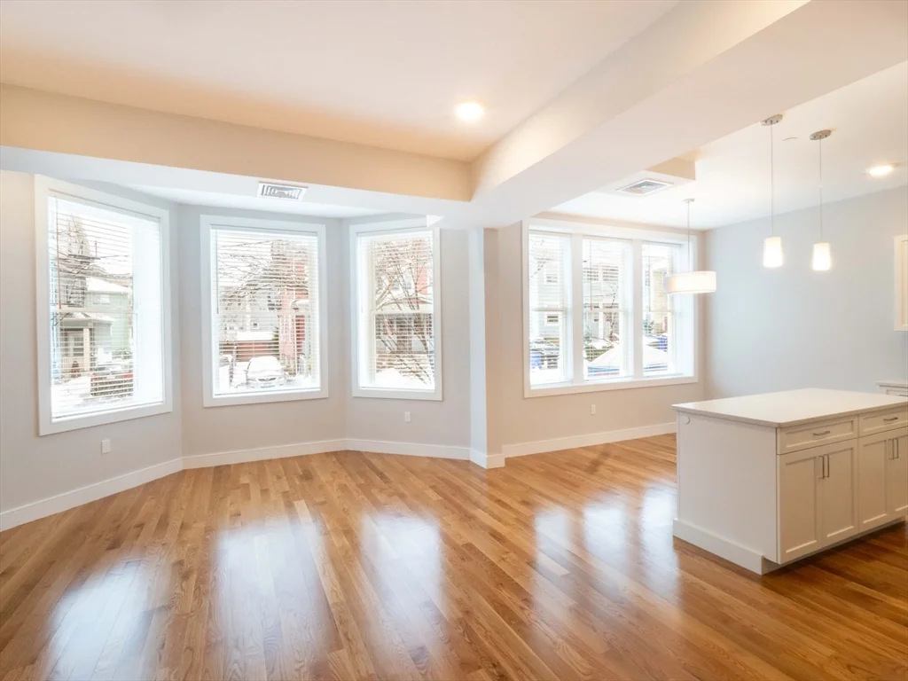 142 Coolidge St, Coolidge Corner