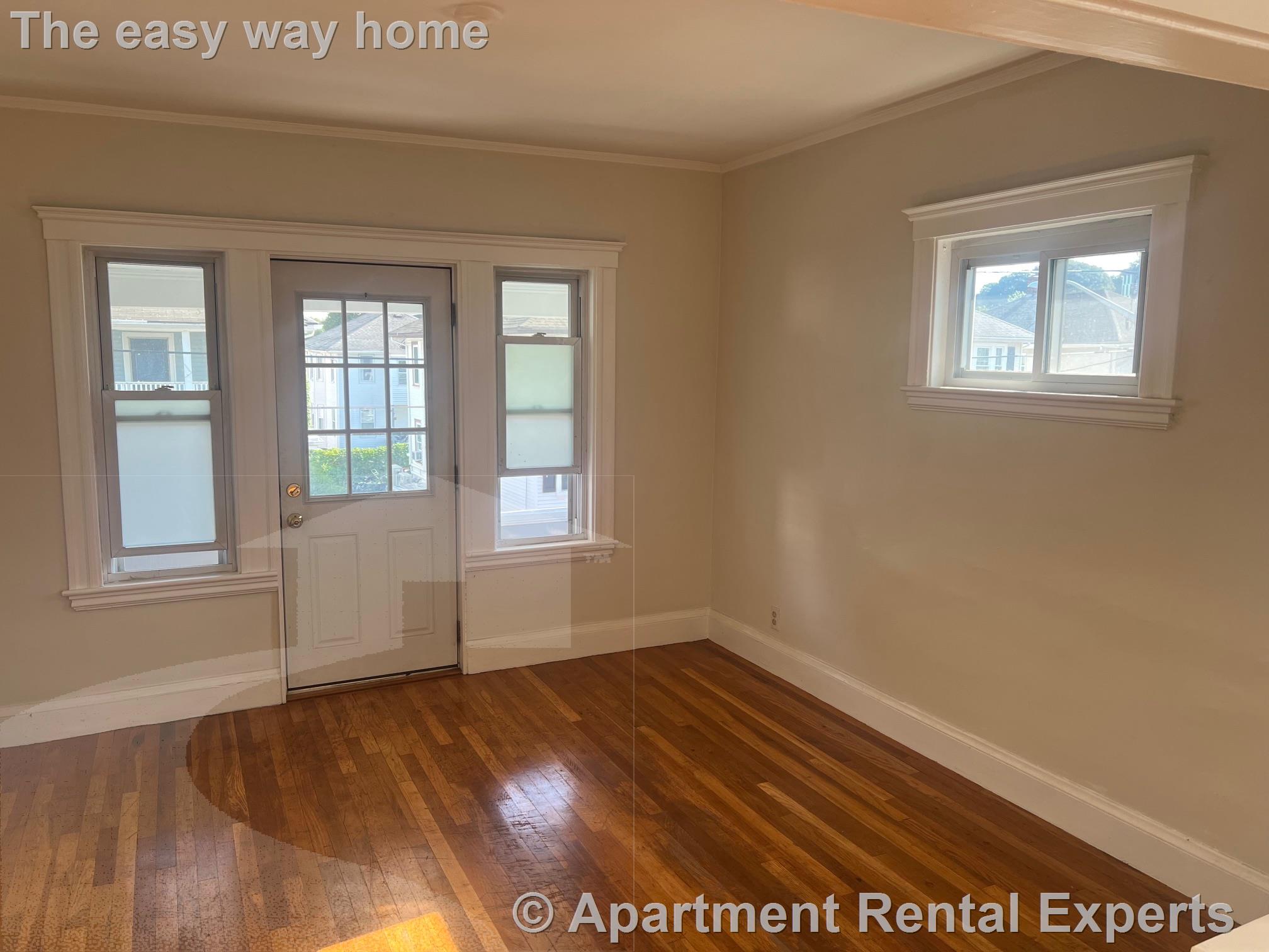 73 Frederick Ave, Tufts