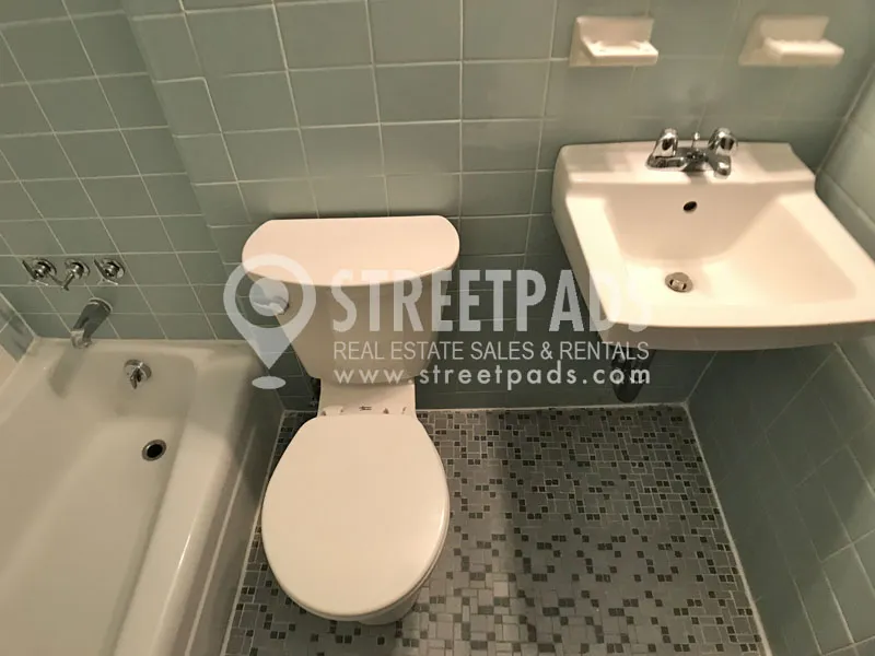 1315 Commonwealth Ave, Allston