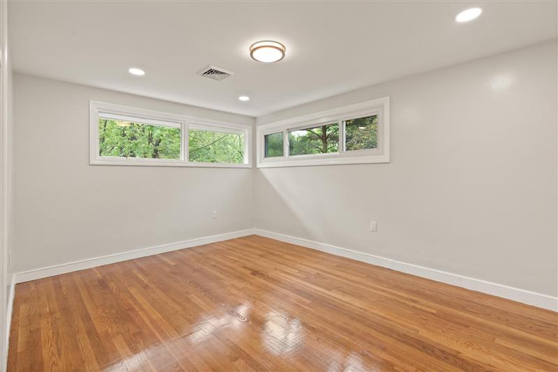 7 Thornberry Rd, Winchester