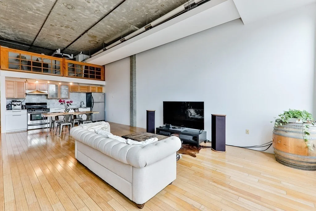 156 Porter St, East Boston