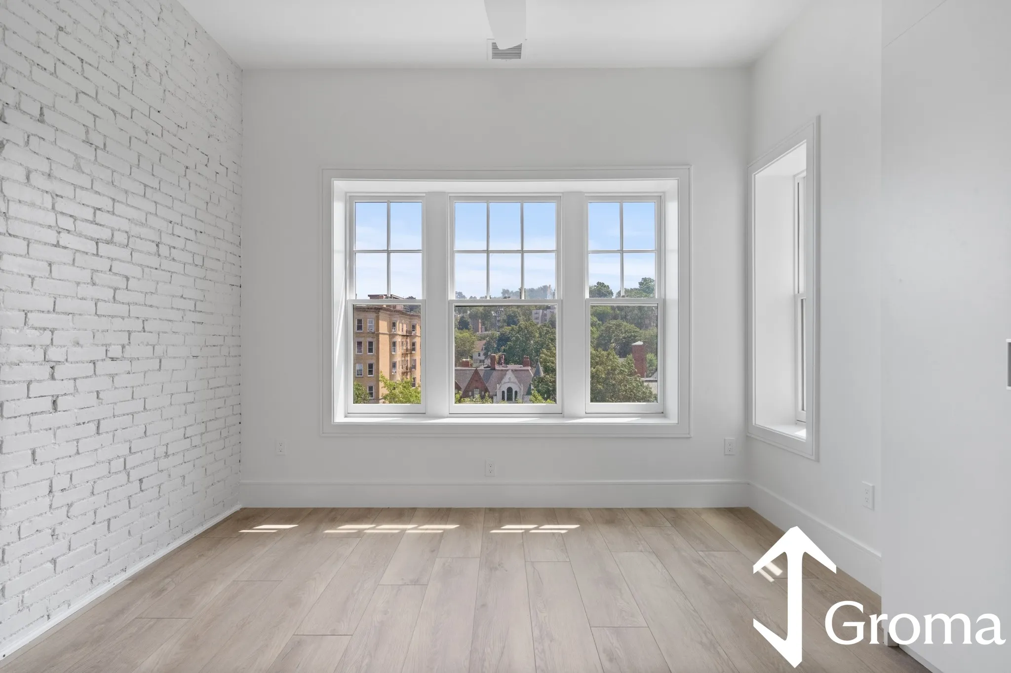 1578 Beacon St, Corey Hill
