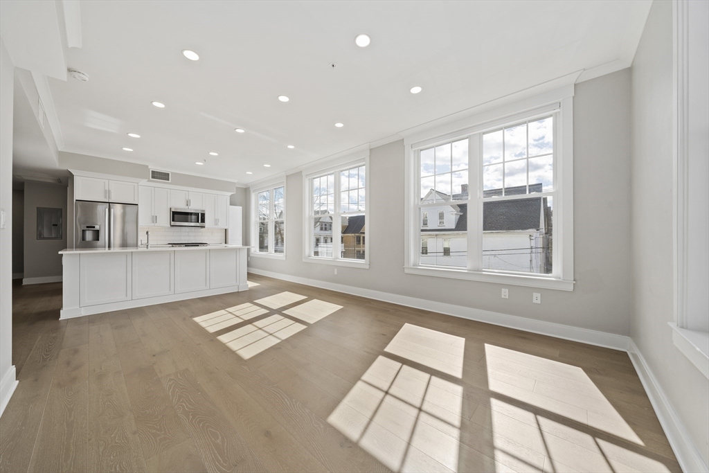 353 Summer St, Davis Square