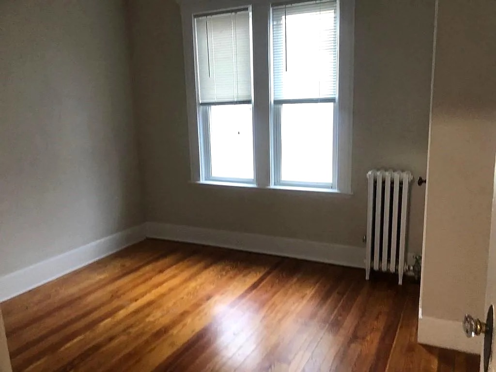 18 Cliff St, Salem