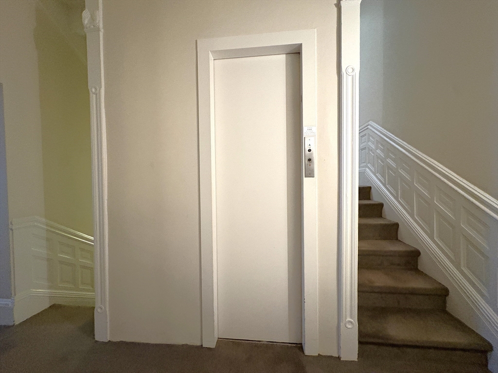 290 Commonwealth Ave, Back Bay