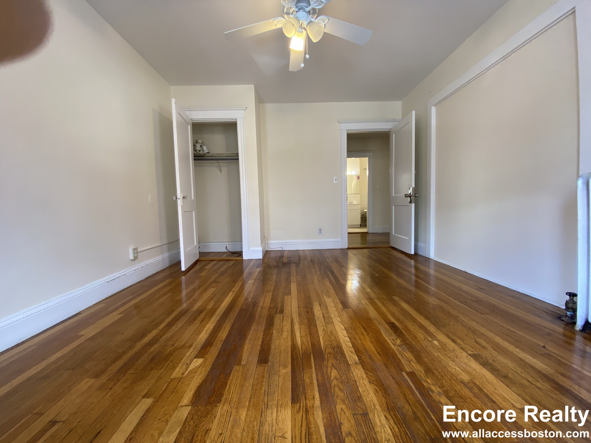 5 Barrows St, Allston