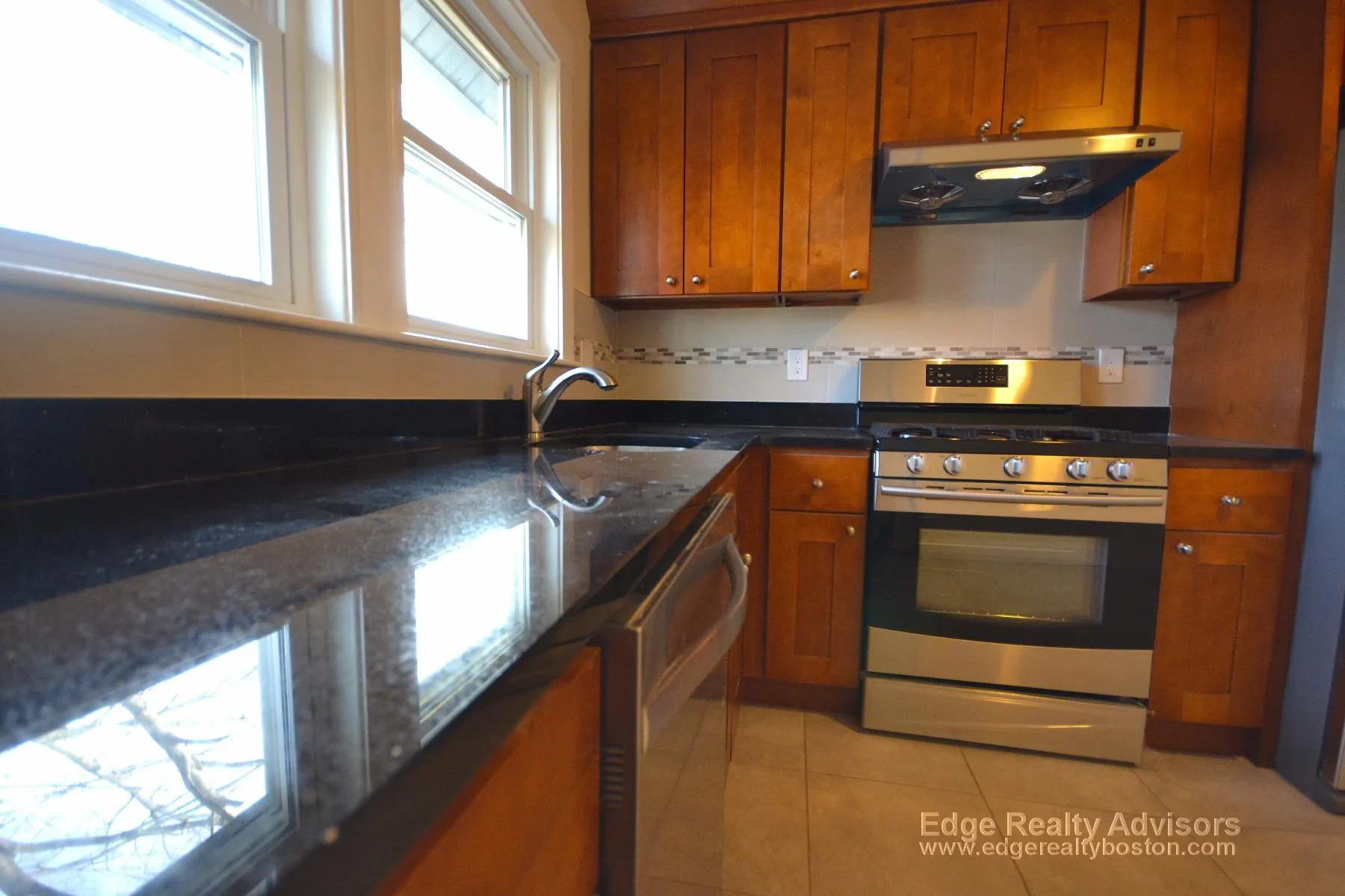 8 Cenacle Rd, Brighton