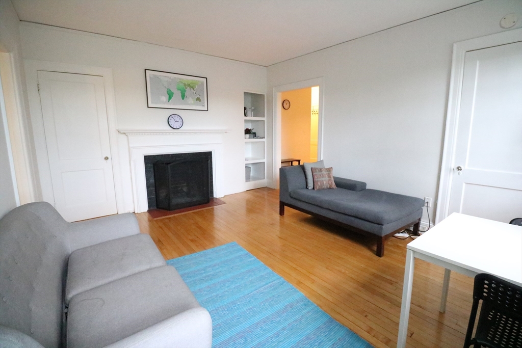 21 Chauncy St, Neighborhood Nine