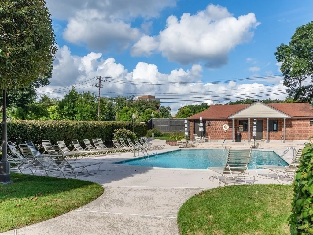 76 B Charles River Rd, Waltham