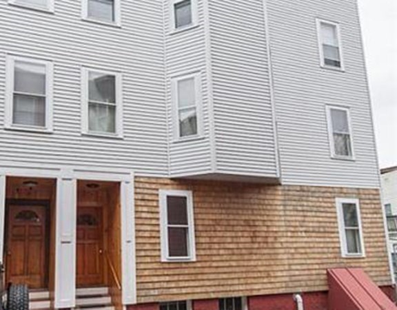 4 Webb Park, South Boston