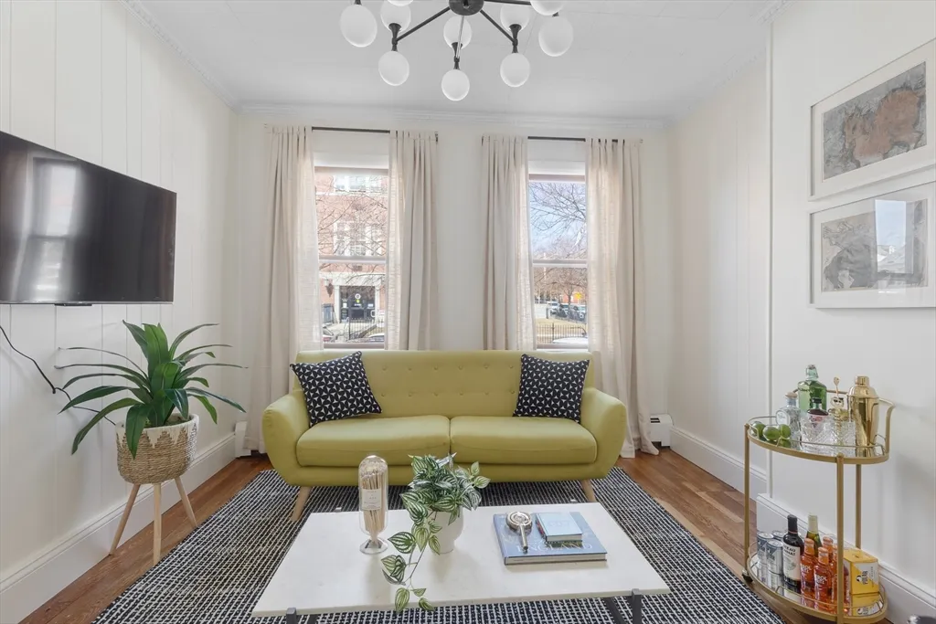 56 Spring St, East Cambridge