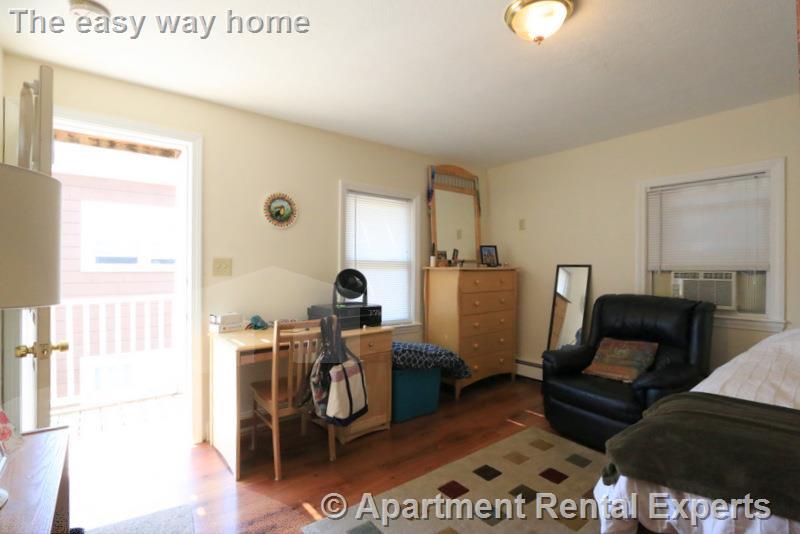 128 Pine St, Central Square