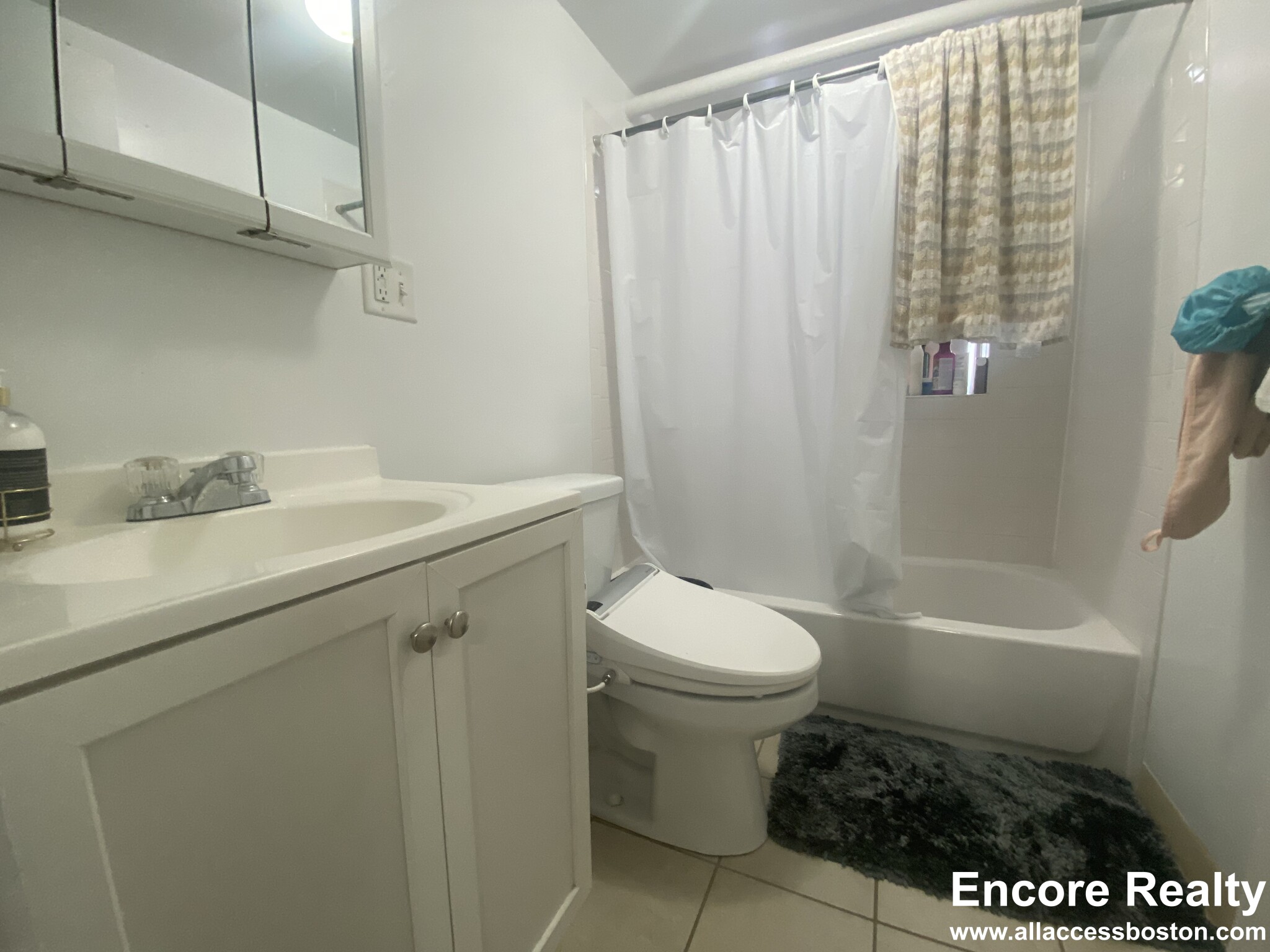 1589 Beacon St, Brookline